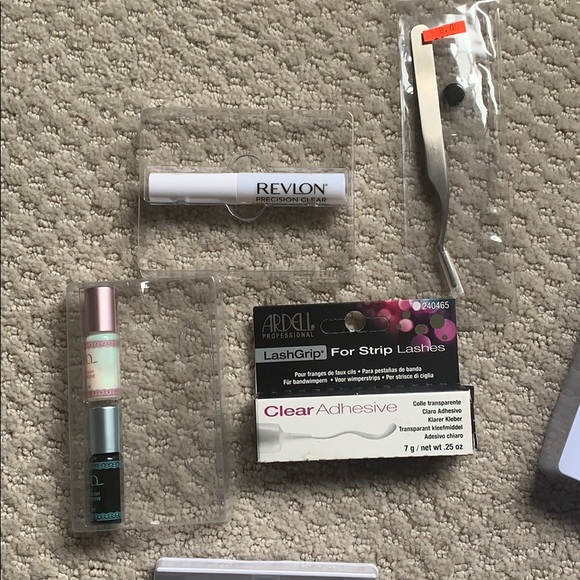 NEW False Lashes, glue and applicator LOT - Picture 5 of 9